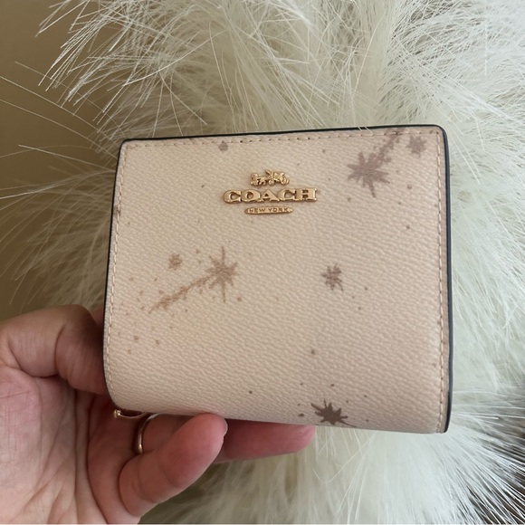 Coach Snap Wallet With Star Print - Picture 3 of 13